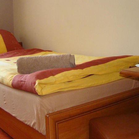 Hotelik Parkowy 웨그니차 외부 사진