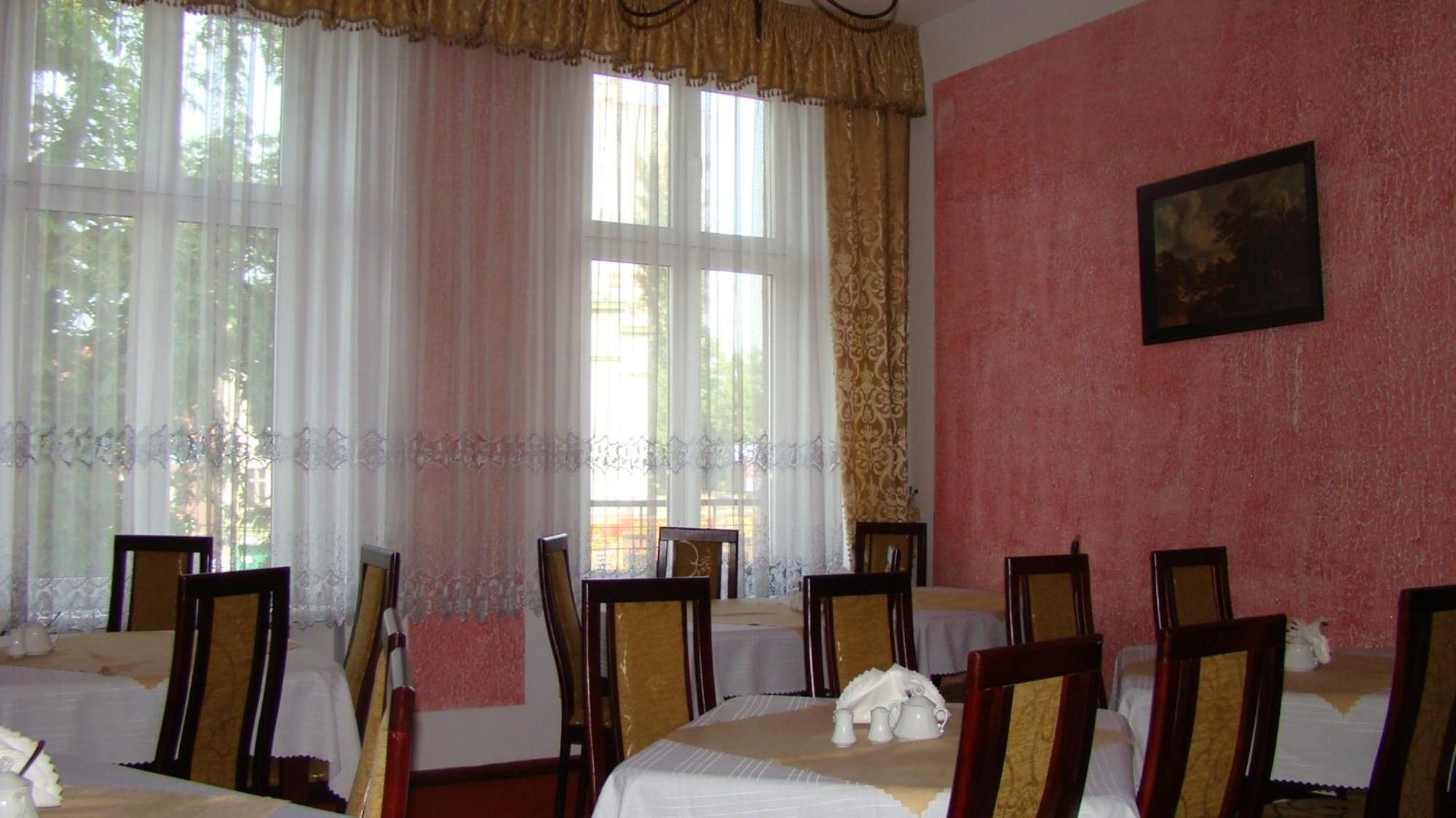 Hotelik Parkowy 웨그니차 외부 사진